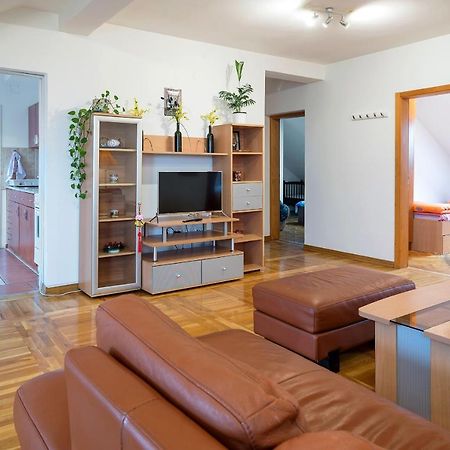 Penthouse In City Center Subotica Luaran gambar