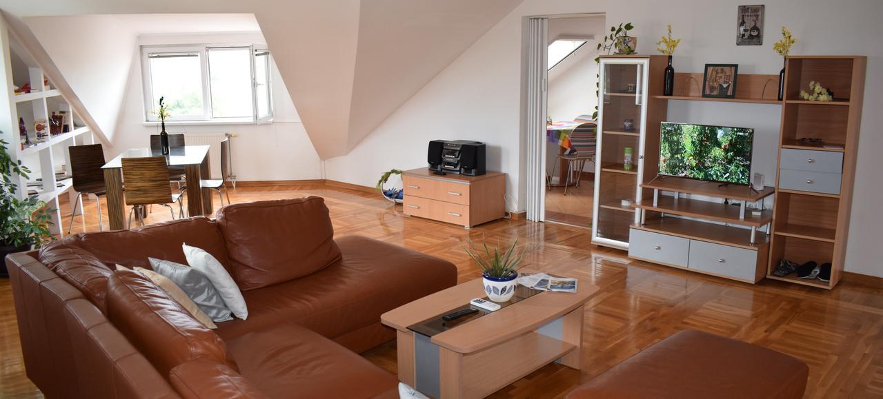 Penthouse In City Center Subotica Luaran gambar