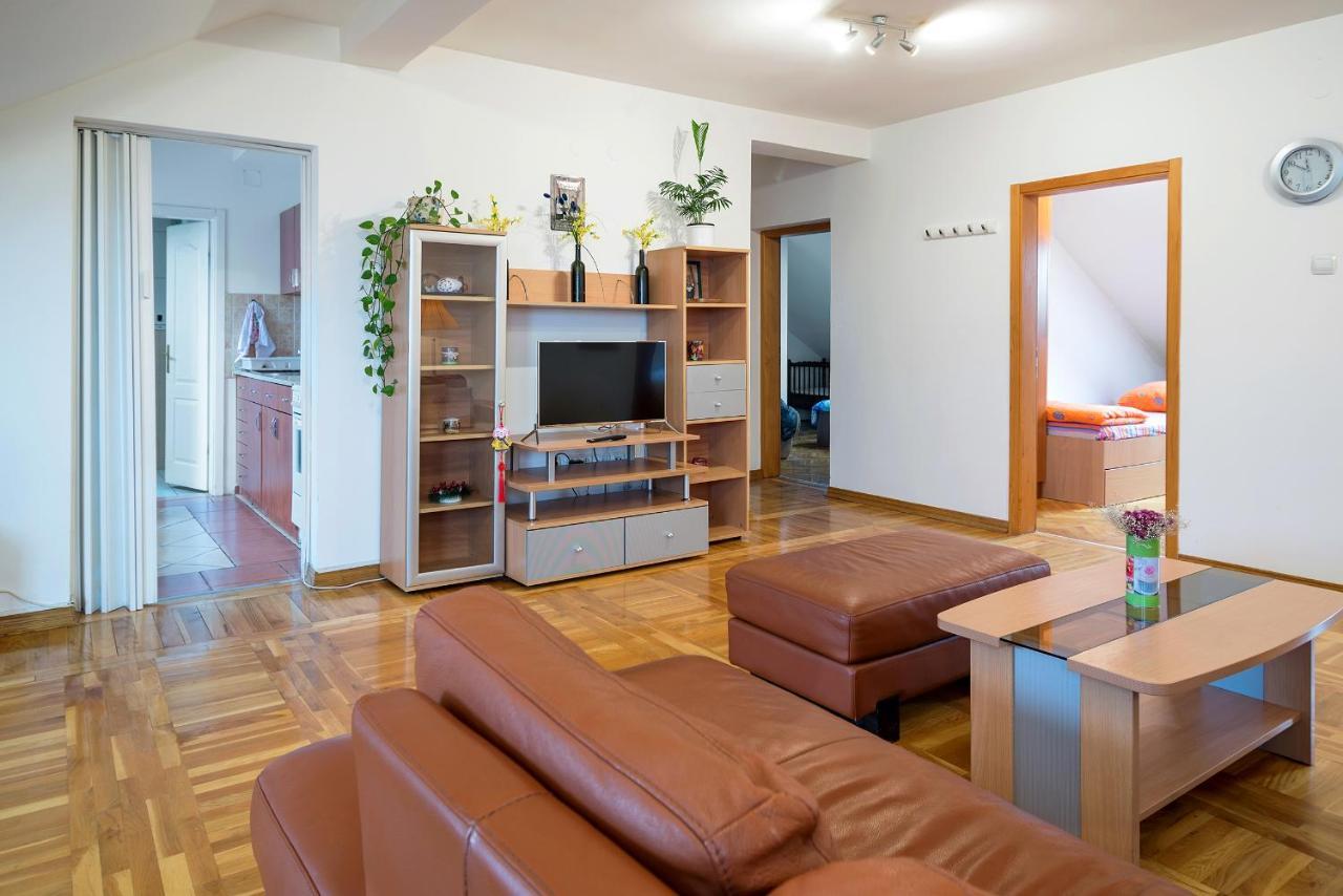 Penthouse In City Center Subotica Luaran gambar